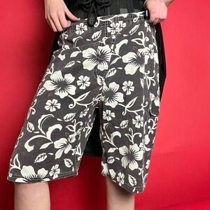 Brown and white Hawaiian floral prints shorts🤎🤍​​​​​​​​​​​​​​​​​​​​​